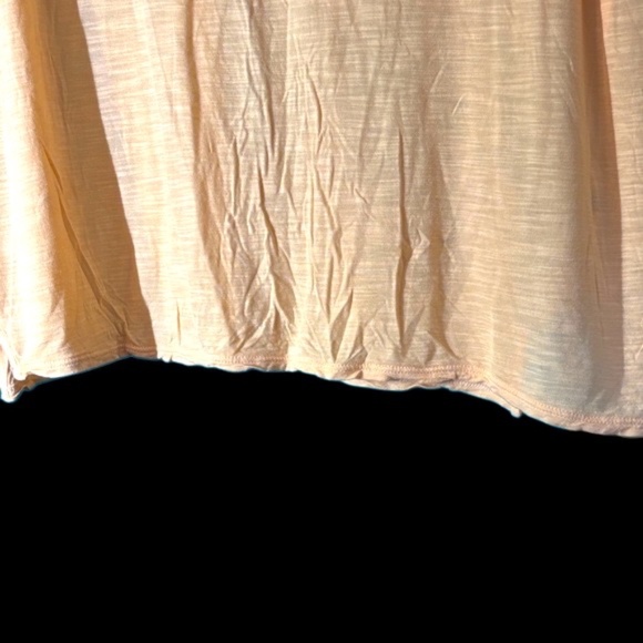 American Eagle Outfitters Peach Short Sleeve Tee - Picture 5 of 5